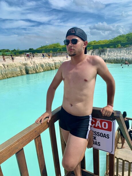 Samuel Henrique pornstar nude image