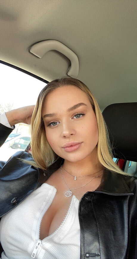 Xxcalia star hot photos