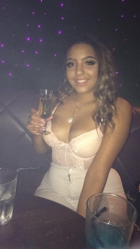 Senia actress images