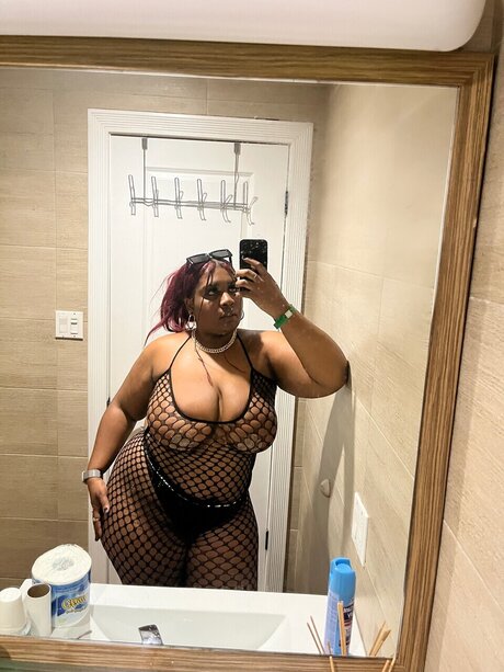 Chelsey Jones star naked pics