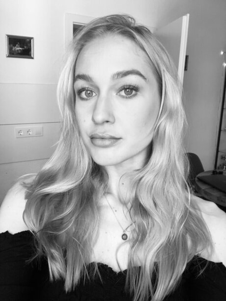 svenjavonwrese nude pornstar pics