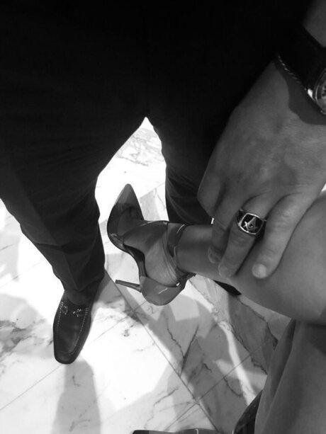 NaughtyHotKitten nude pornstar images