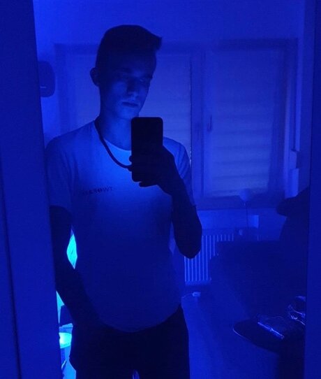 Thony free actress pictures