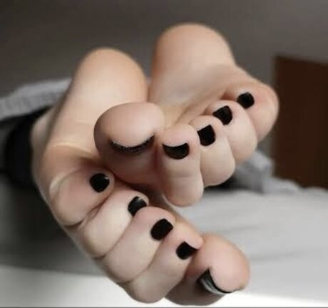 Sarah Nairn best model image