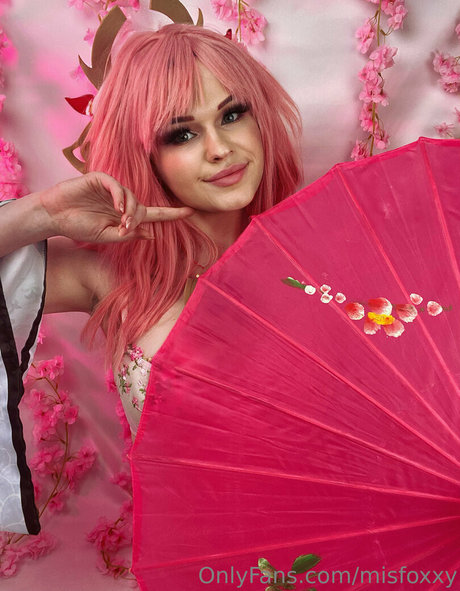 misfoxxy naked star photo