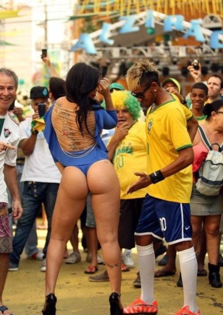 Bianca Leao model top photos