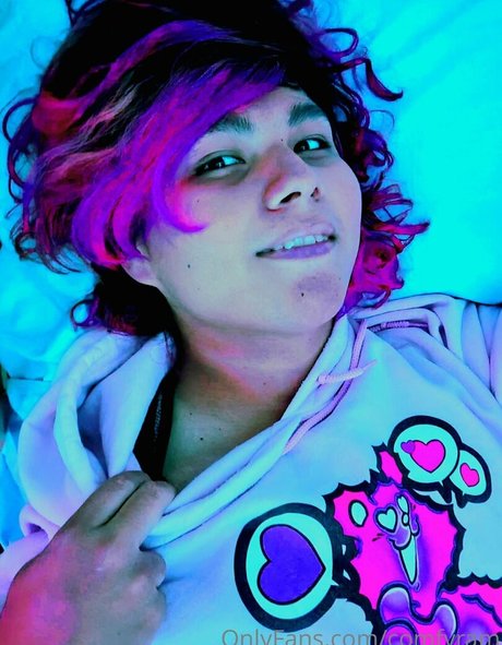 comfyram model nude pictures