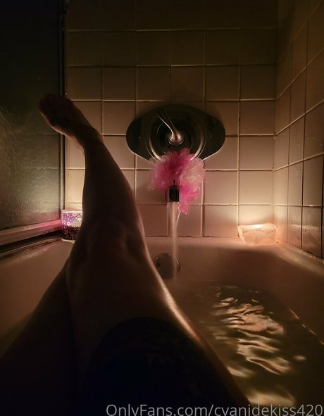 cyanidekiss420 sex star galleries