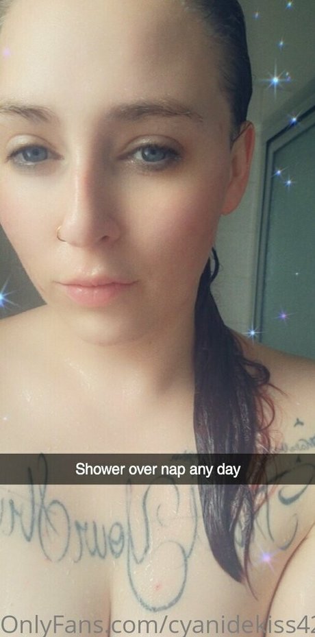 cyanidekiss420 beautiful actress img