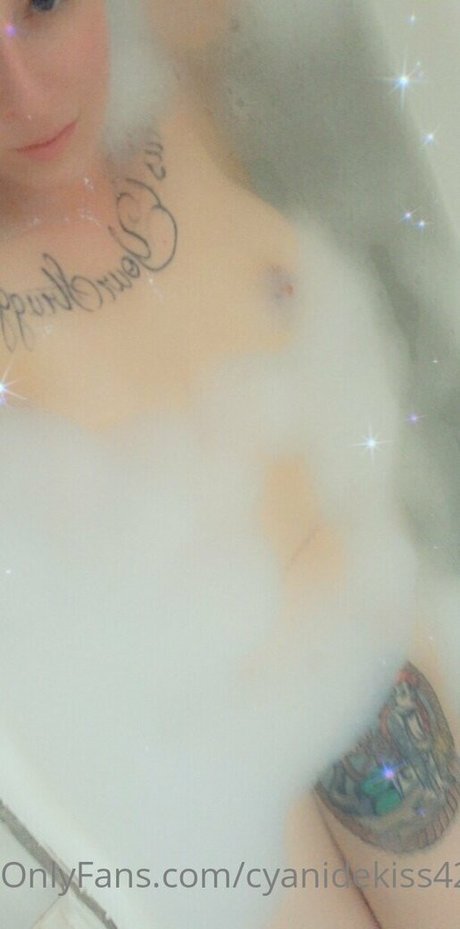 cyanidekiss420 porn star gallery