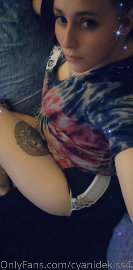 cyanidekiss420 hd star pic