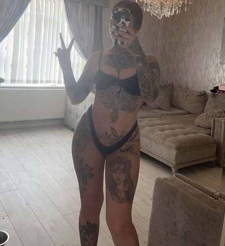 tat iana21 sexy actress gallery