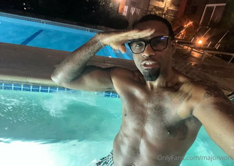 majorwork nude model gallery