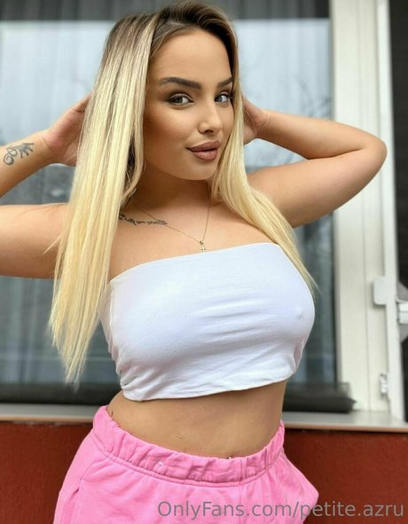 ramonaioana77 exclusive model photo