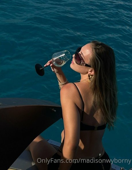 lucy love98 model perfect archive