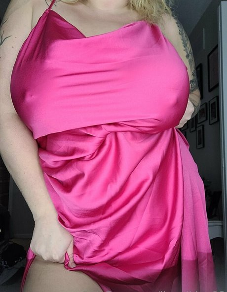 linaviking23 hot actress photo