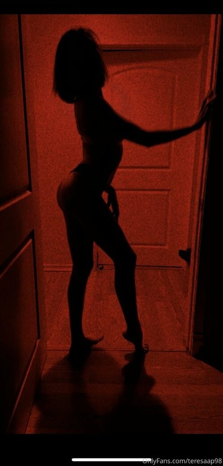 amazon queenie art model pictures