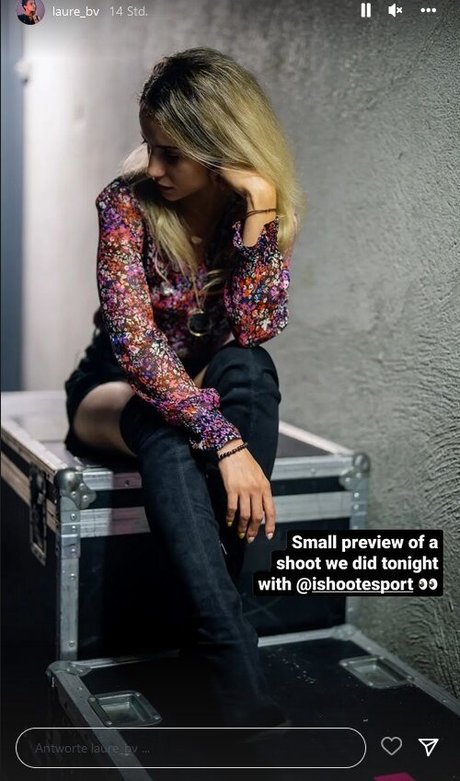 laure bv model hot archive