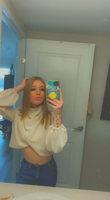 tiny asian onlyfans nice image