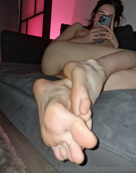 Britneydutch18 pornstar pics