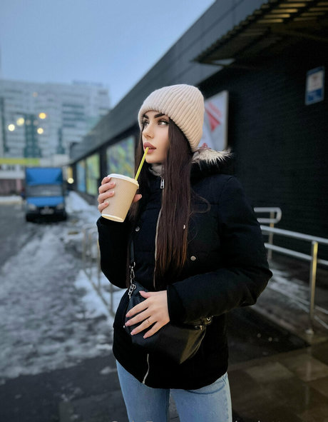 thick latina milf onlyfans sex picture