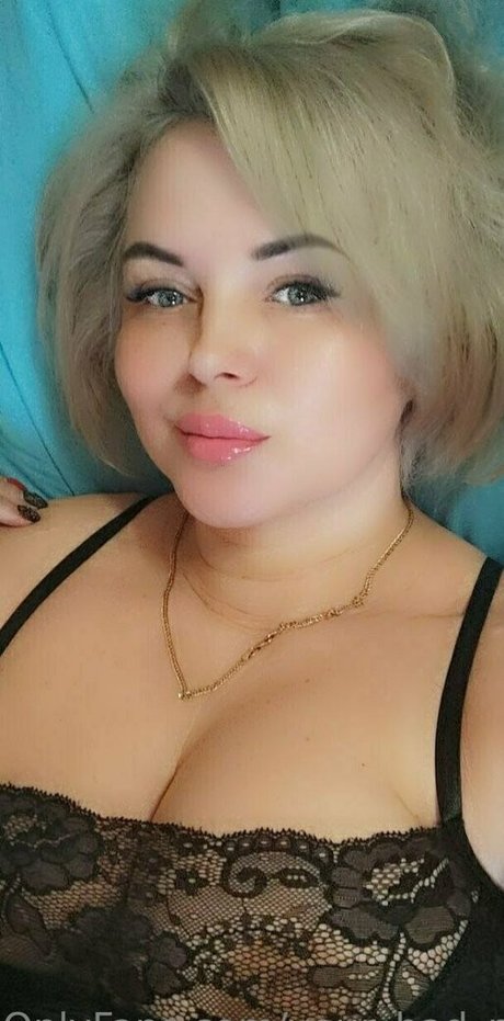 vip your bad mommmmy nice model pic