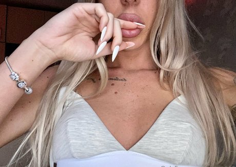 empty666 star nude pic