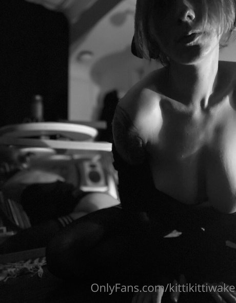 kittiwake kittiwake naked model archive