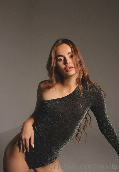 minilia hot star gallery