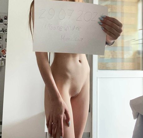 minilia model hot photo