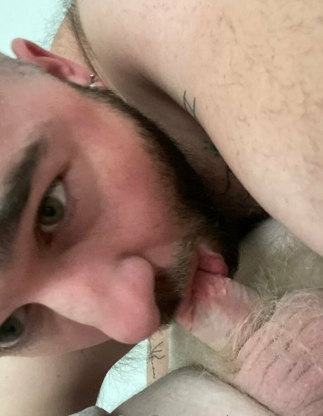 roaminghog model erotic picture