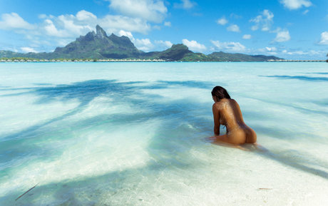 old lady onlyfans exclusive pics