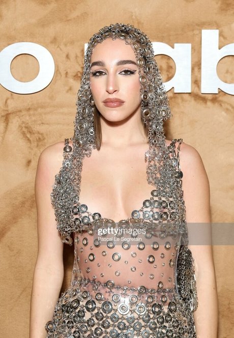 Ginevra Mavilla free model img