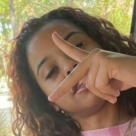 thaonly lili star exclusive gallery