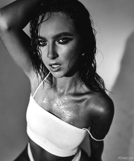 allwene free sexy pornstar img