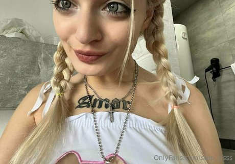 alice hot xxx pornstar sex photo