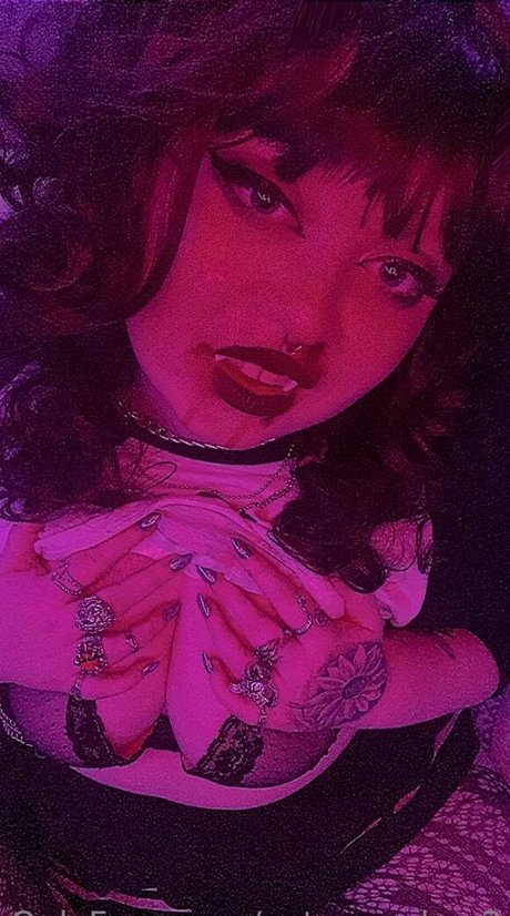 cutepeaches2 art actress pic