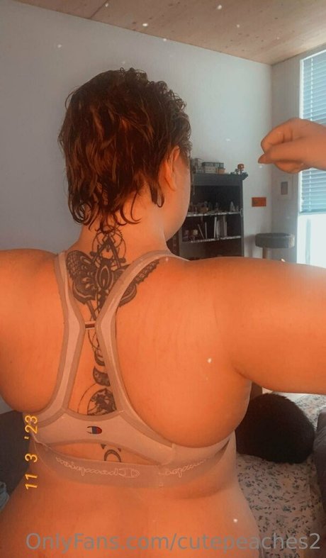 cutepeaches2 erotic actress pictures