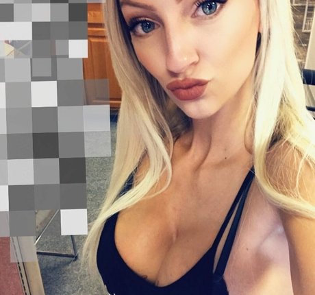 Michelle Pimer high quality model pic