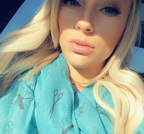 Michelle Pimer star pretty galleries