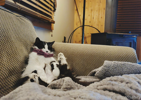 savingmyinsanity naked actress gallery