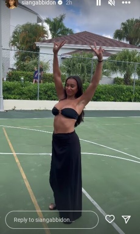 Sian Gabbidon model pretty pics