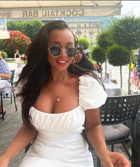 Sian Gabbidon free pornstar pictures