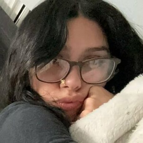 nattyk pretty pornstar pictures