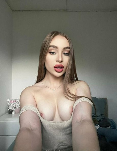 mila pure art model img