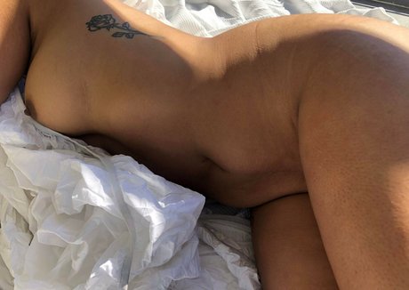 Aazula pornstar sexy galleries