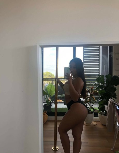 Aazula star xxx gallery