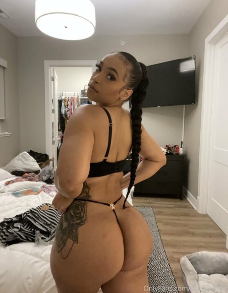 robynbanks sex model pictures