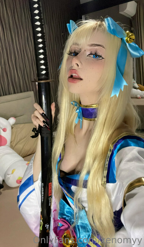 Xenomyy exclusive actress photos