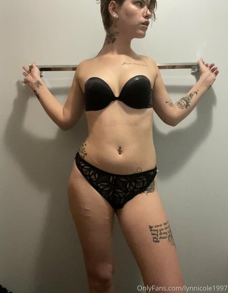 nicolelow94 star top images